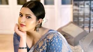 আমার সারাক্ষণই ভূমিকম্প ফিল হয় : পরীমণি